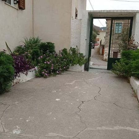 Afroditis'S & Makis'S Apartment 2 Леонидион Экстерьер фото