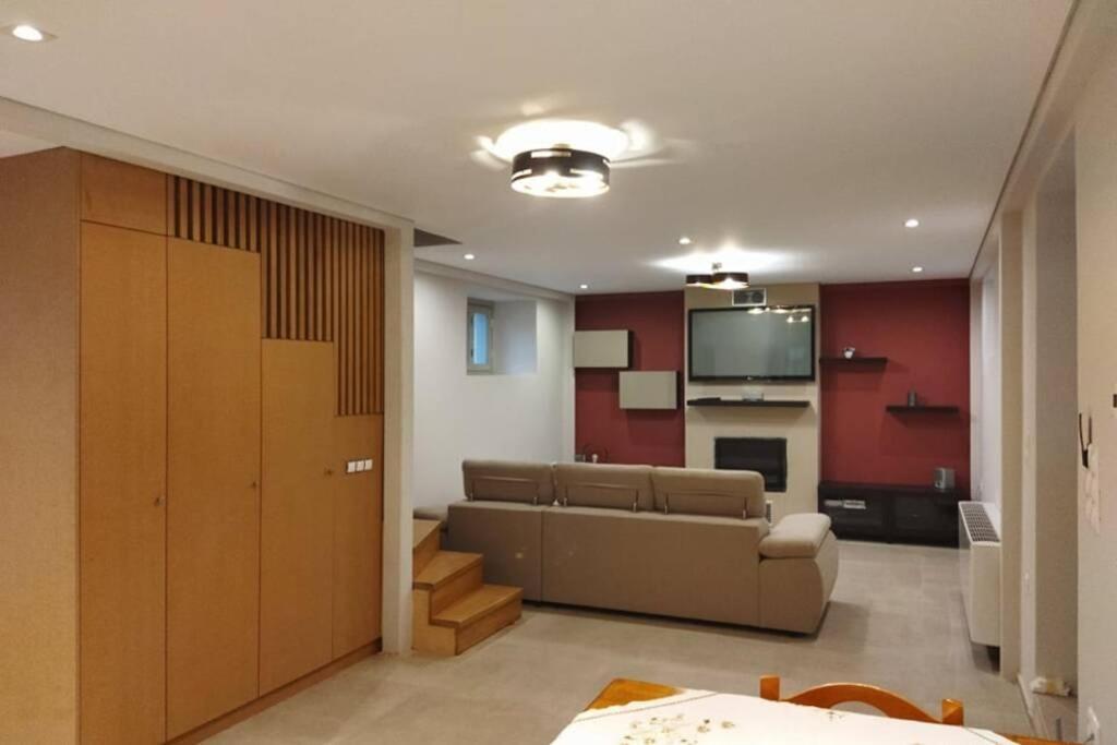 Afroditis'S & Makis'S Apartment 2 Леонидион Экстерьер фото